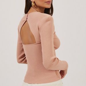 NWT ASTR The Label Rosa Scoop Neck Cut-Out Sweater